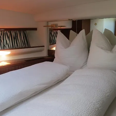 Yacht Summertime 3 Bedrooms Bateau-hôtel