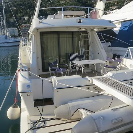 Yacht Summertime 3 Bedrooms Πλωτό κατάλυμα
